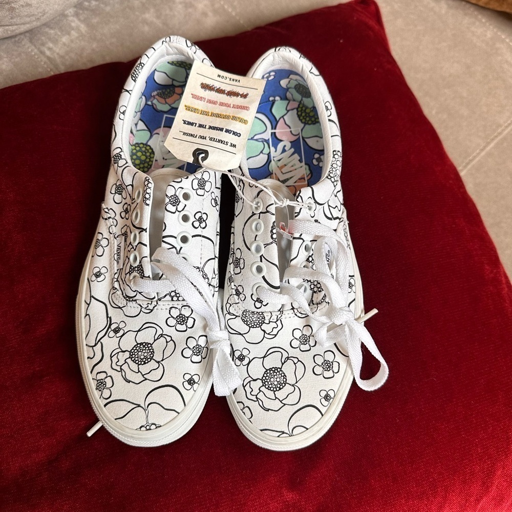 Vans White and Black Floral Sneakers - Picture 13 of 13